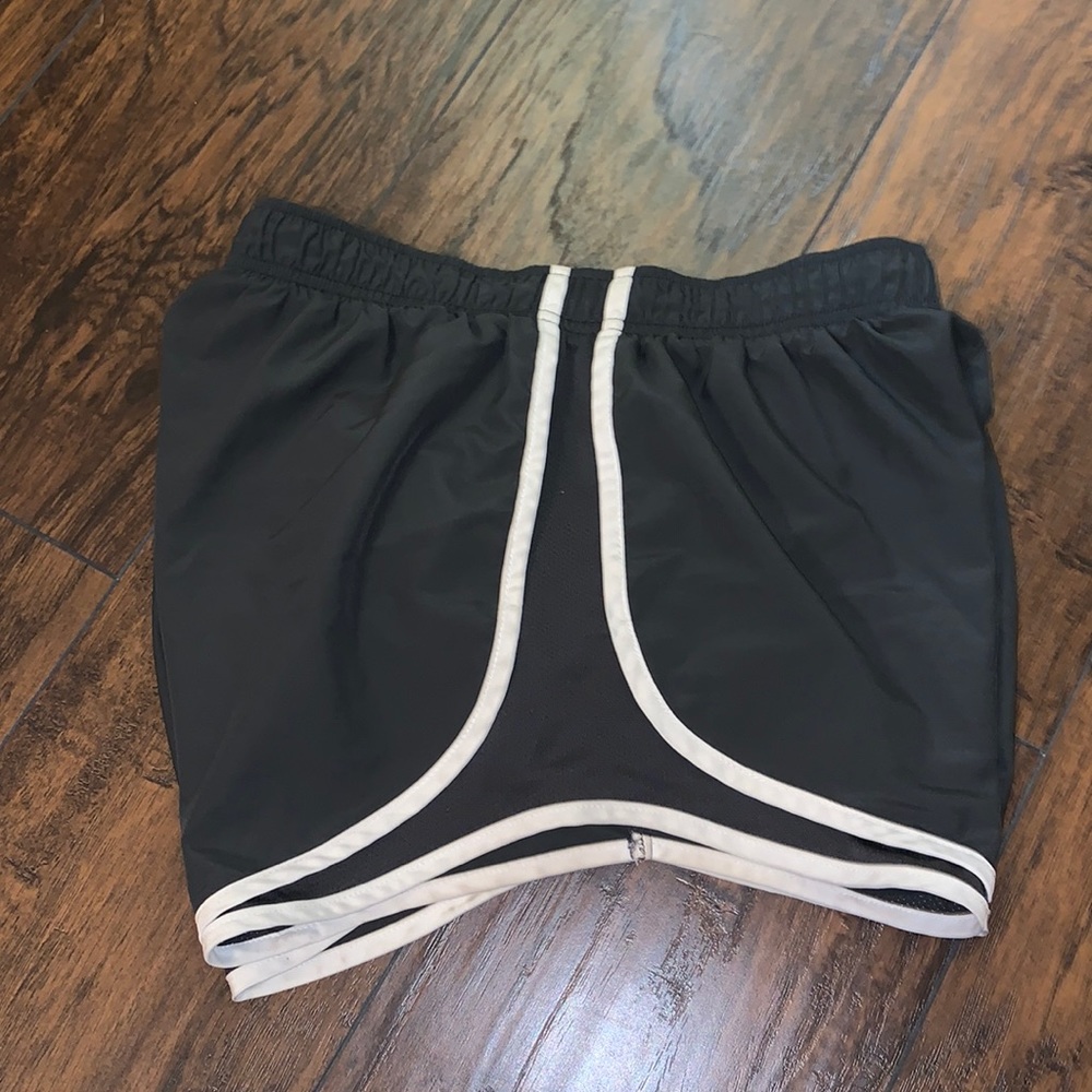 Grey Nike Running shorts - Picture 3 of 6